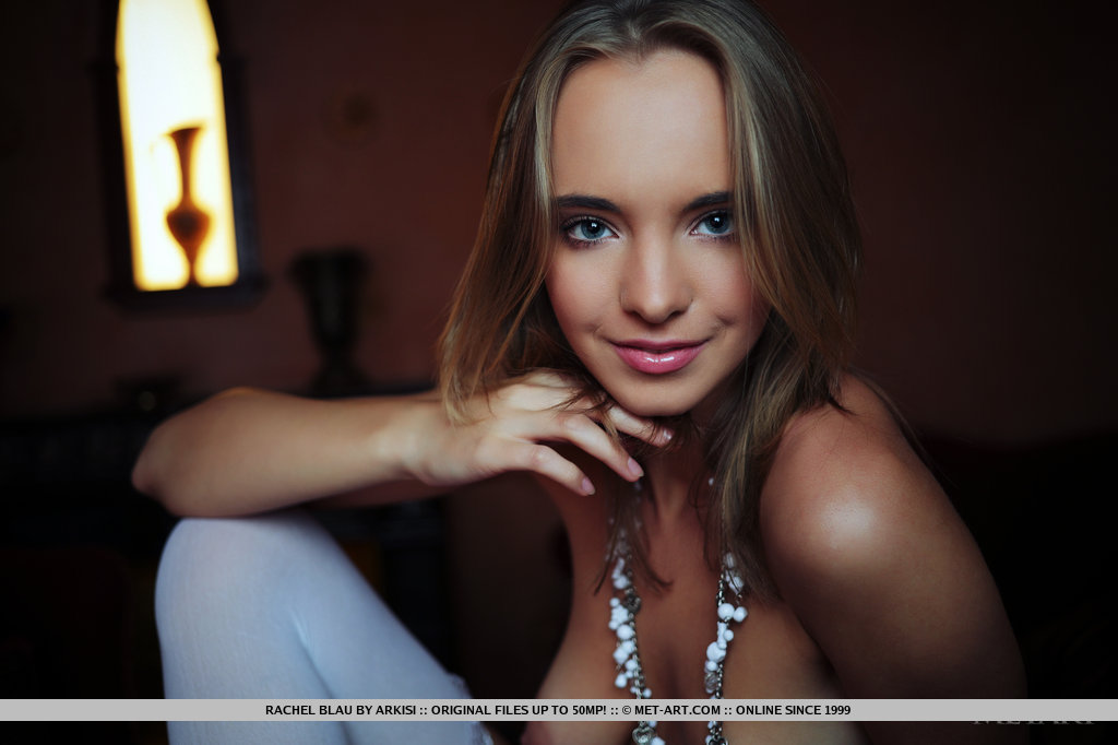 Cute glamour girl Rachel Blau in stockings undressing for bald pussy closeup Cute glamour girl Rachel Blau in stockings undressing for bald pussy closeup