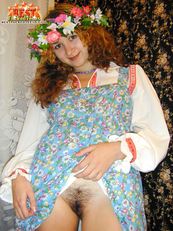 Young looking Russian girl with red hair stretches her wet pussy wide open Young looking Russian girl with red hair stretches her wet pussy wide open